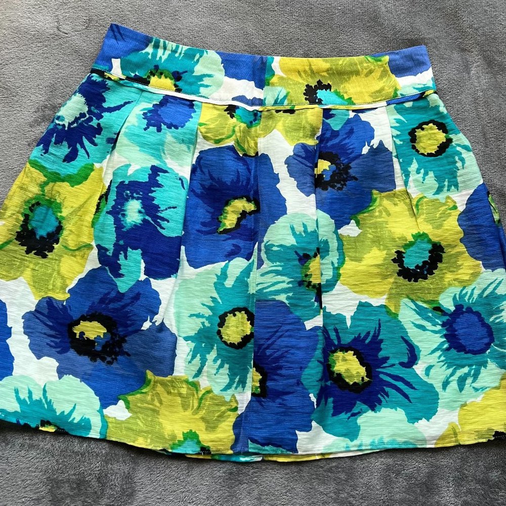 Flower Loft Skirt Size 6